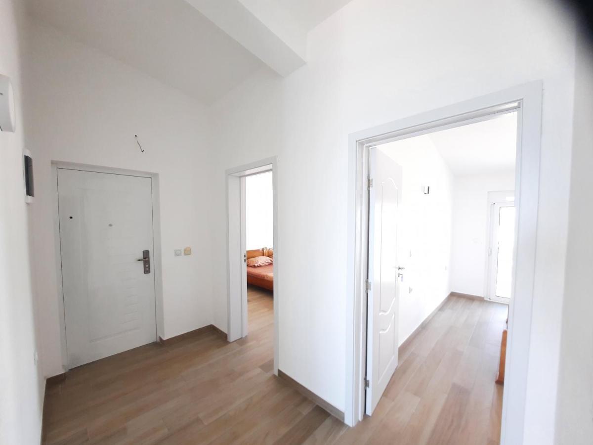 Studio Apartments Jupo Ulcinj Exterior foto